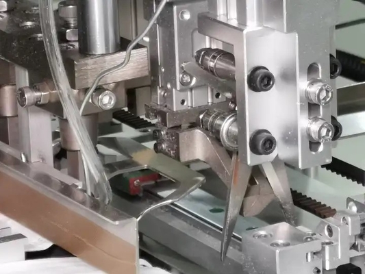 Automatische Wegwerfmasken-Maschinen-Höchstgeschwindigkeit 170/Minute