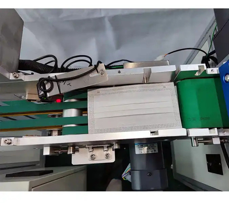 Automatisierte Hochgeschwindigkeitsausrüstung für die Herstellung medizinischer Masken 170 Stück/Min