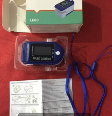 Pulsoximeter 1060hPa des Safe-58*32*33.2mm mit Herzen Rate Monitor Dual Color OLED